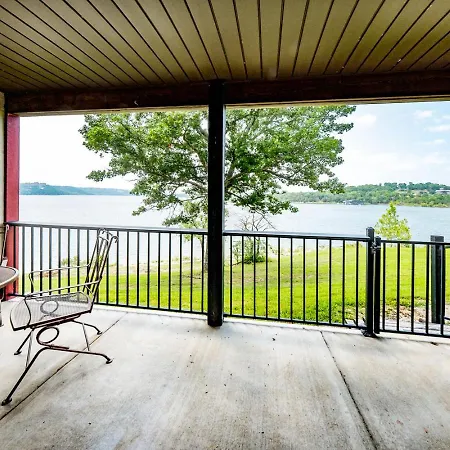 Shorefront Escape At Trl